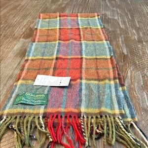 Biddy Murphy Ireland Lambswool Plaid Fringe Scarf in Multicolor NWT 12”x60”